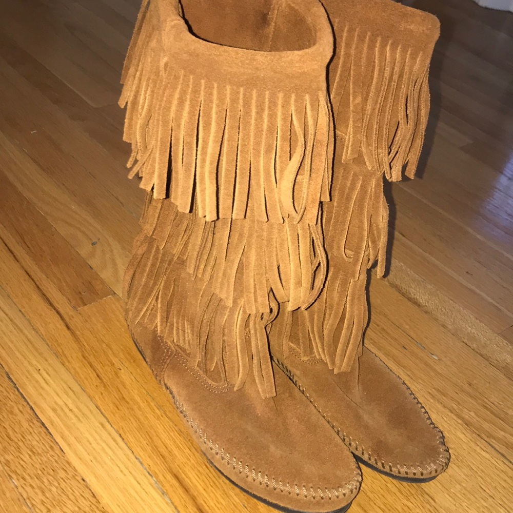 Three Layer Fringe Minnetonka Boots Size 6 - image 1